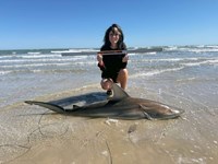 FISH ON CUSTOM LEADERS - Kiah Diaz