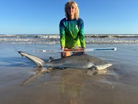 FISH ON CUSTOM LEADERS - Kiah Diaz